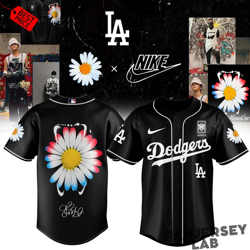 G-Dragon’s PEACEMINUSONE x Korea Football Team All Baseball Teams Jersey G-Dragon’s PEACEMINUSONE x Korea Football Team All Baseball Teams Jersey