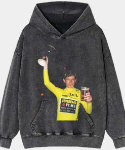 Jonas Vingegaard Champion Tee147b10d9 HOODIE.jpg