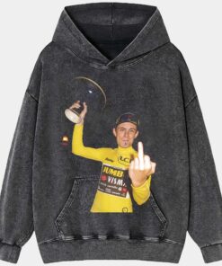 Jonas Vingegaard Champion Tee272390067 HOODIE.jpg