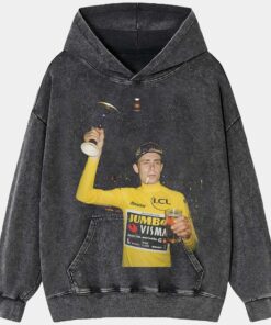 Jonas Vingegaard Champion Tee4bc330599 HOODIE.jpg
