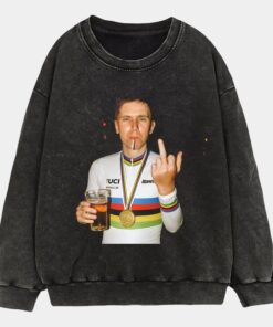 Tadej Pogacar Champion Tee5e7d1e393 SWEATSHIRT.jpg